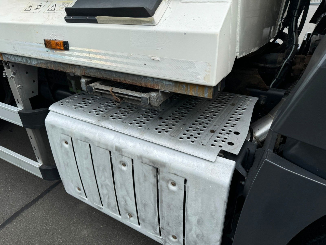 Mercedes-Benz Antos 2533 6x2 Gesink GPM III V 23H25 Kombisch. Mercedes-Benz Antos 2533 6x2 Gesink GPM III V 23H25 Kombisch. 租赁 Mercedes-Benz Antos 2533 6x2 Gesink GPM III V 23H25 Kombisch. Mercedes-Benz Antos 2533 6x2 Gesink GPM III V 23H25 Kombisch.：图14