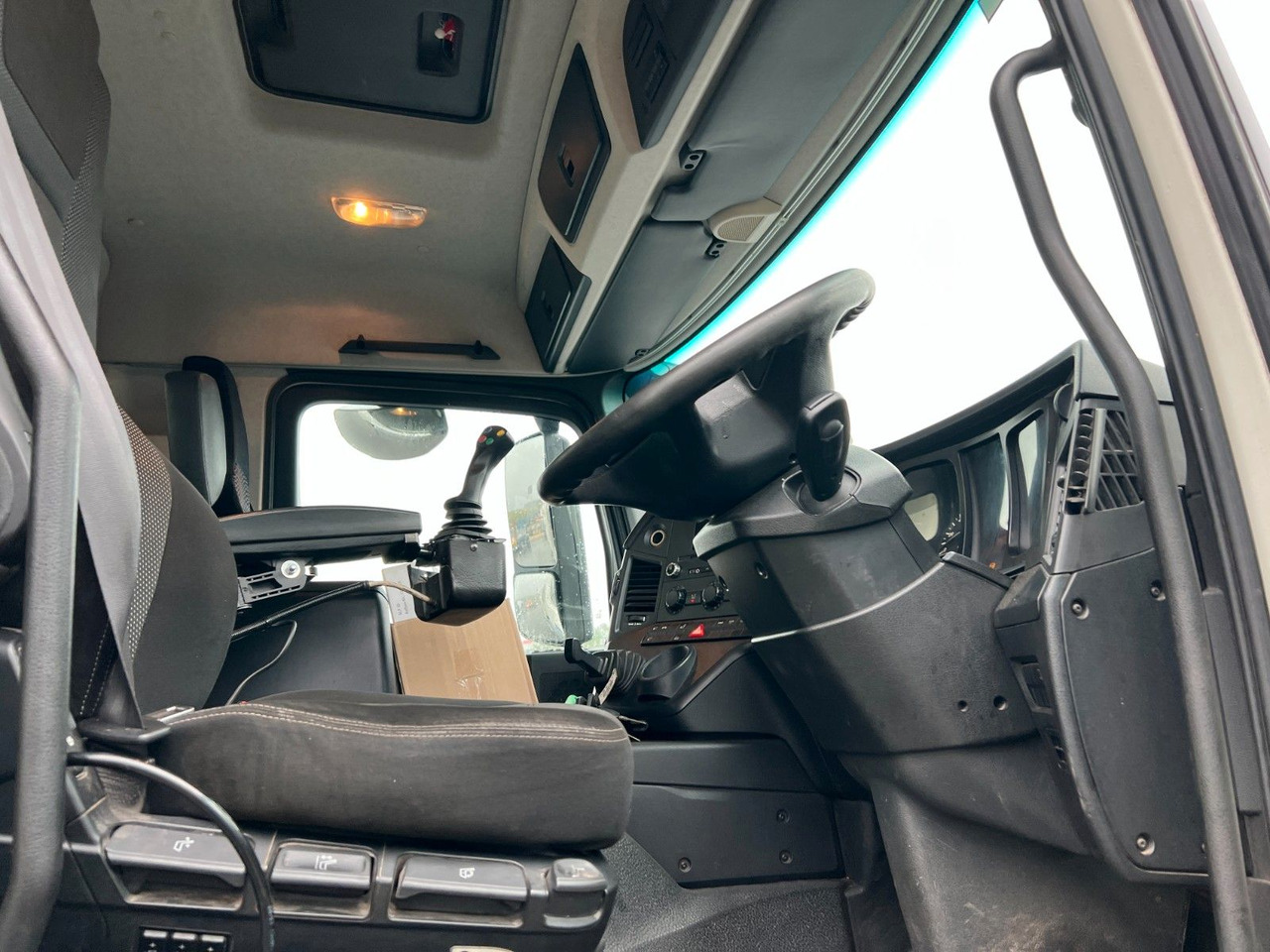 Mercedes-Benz Antos 2533 6x2 Seitenlader Zoeller S LF 22 Mercedes-Benz Antos 2533 6x2 Seitenlader Zoeller S LF 22 租赁 Mercedes-Benz Antos 2533 6x2 Seitenlader Zoeller S LF 22 Mercedes-Benz Antos 2533 6x2 Seitenlader Zoeller S LF 22:图6 Mercedes-Benz Antos 2533 6x2 Seitenlader Zoeller S LF 22 Mercedes-Benz Antos 2533 6x2 Seitenlader Zoeller S LF 22 租赁 Mercedes-Benz Antos 2533 6x2 Seitenlader Zoeller S LF 22 Mercedes-Benz Antos 2533 6x2 Seitenlader Zoeller S LF 22:图6