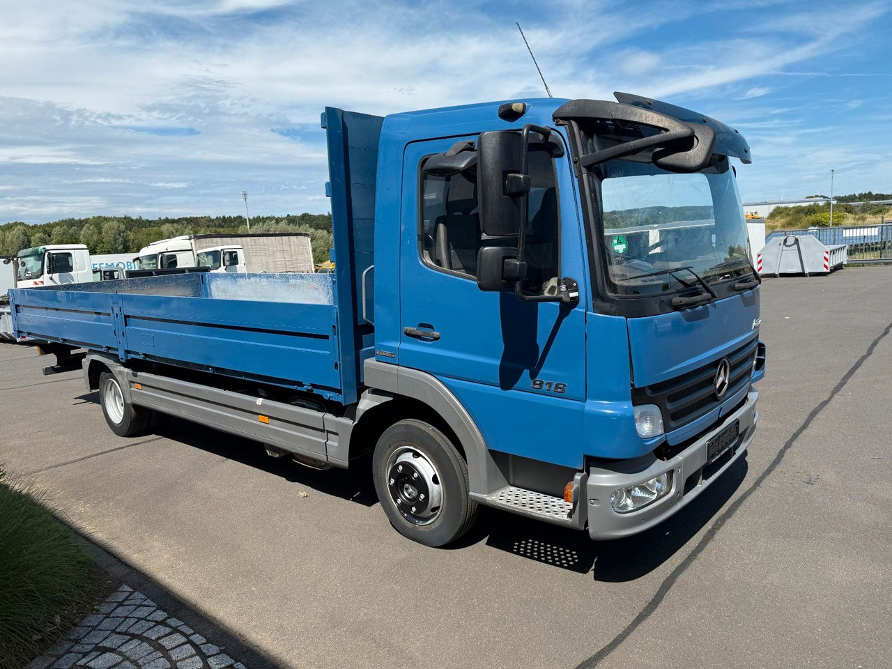Mercedes-Benz Atego 816  Euro 5 AHK + Druckluftanschlüssen - 栏板式/ 平板卡车:图1 Mercedes-Benz Atego 816  Euro 5 AHK + Druckluftanschlüssen - 栏板式/ 平板卡车:图1