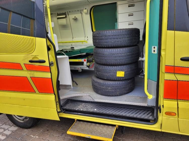 MERCEDES – BENZ SPRINTER 2.2D AMBULANCE (PROFILE) KLIMA 11.2014 EURO 5  - 救护车:图5 MERCEDES – BENZ SPRINTER 2.2D AMBULANCE (PROFILE) KLIMA 11.2014 EURO 5  - 救护车:图5