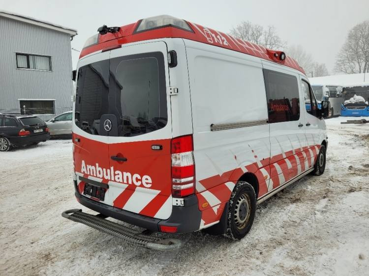 MERCEDES – BENZ SPRINTER 3.0D AMBULANCE (PROFILE) KLIMA 7.2015 EURO 6  - 救护车:图4 MERCEDES – BENZ SPRINTER 3.0D AMBULANCE (PROFILE) KLIMA 7.2015 EURO 6  - 救护车:图4