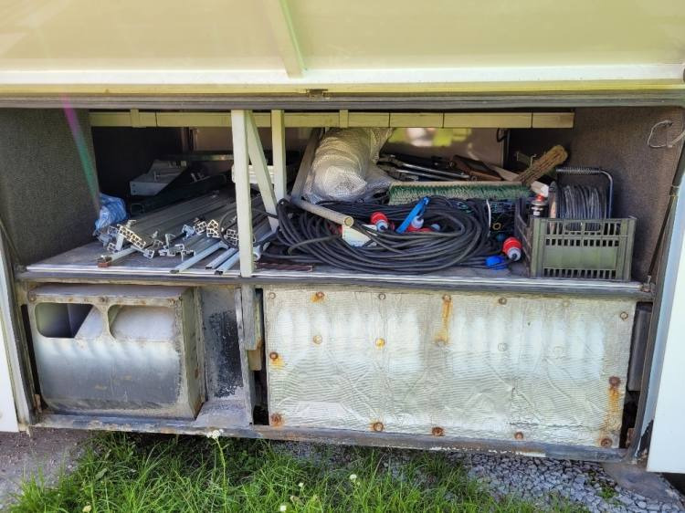 VOLVO B12M BERKHOF AXIAL70 MOTORHOME KLIMA 3.2003 - 长途客车:图5 VOLVO B12M BERKHOF AXIAL70 MOTORHOME KLIMA 3.2003 - 长途客车:图5