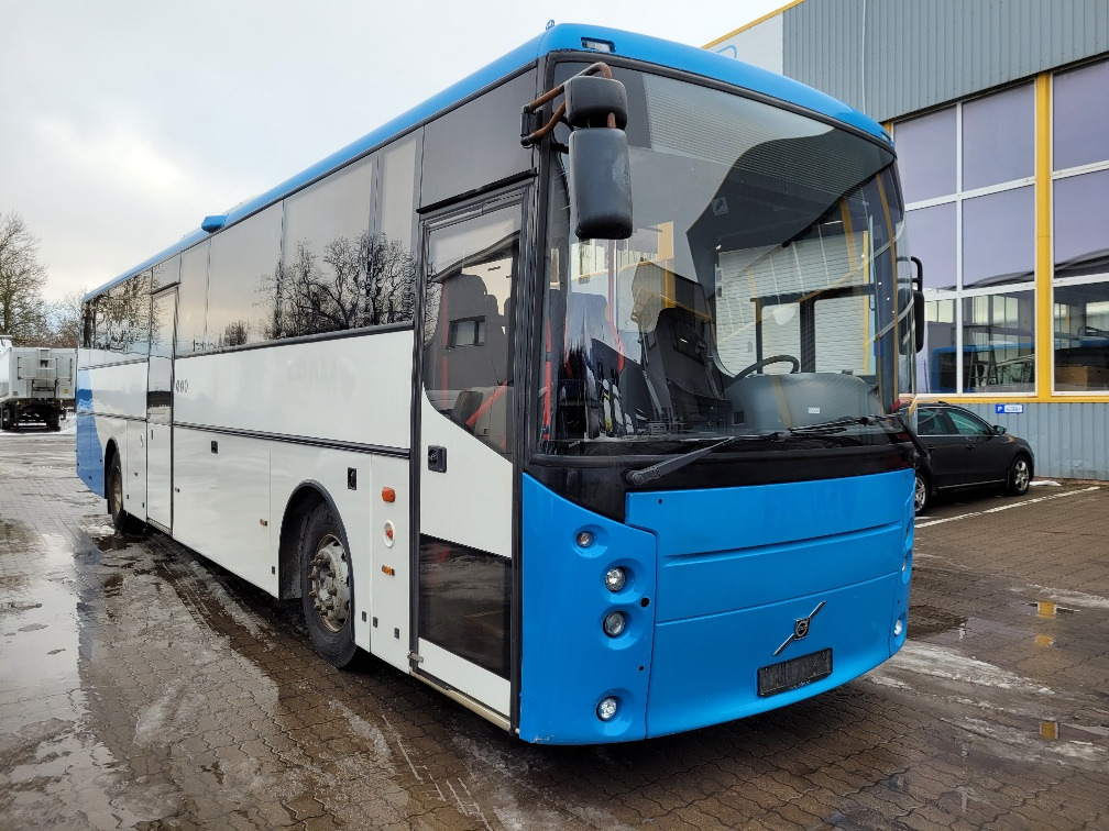 VOLVO B9R VEST HORISONT, KLIIMA, 7.2012, EURO 5, HANDICAP LIFT, 45 seats, 12,7m - 郊区巴士:图1 VOLVO B9R VEST HORISONT, KLIIMA, 7.2012, EURO 5, HANDICAP LIFT, 45 seats, 12,7m - 郊区巴士:图1