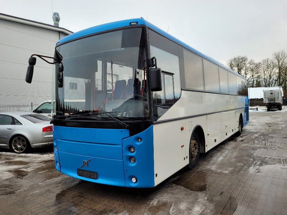 VOLVO B9R VEST HORISONT, KLIIMA, 7.2012, EURO 5, HANDICAP LIFT, 45 seats, 12,7m - 郊区巴士:图2 VOLVO B9R VEST HORISONT, KLIIMA, 7.2012, EURO 5, HANDICAP LIFT, 45 seats, 12,7m - 郊区巴士:图2