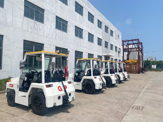 AirBusiness Electric Tractor - 行李牵引车:图3 AirBusiness Electric Tractor - 行李牵引车:图3