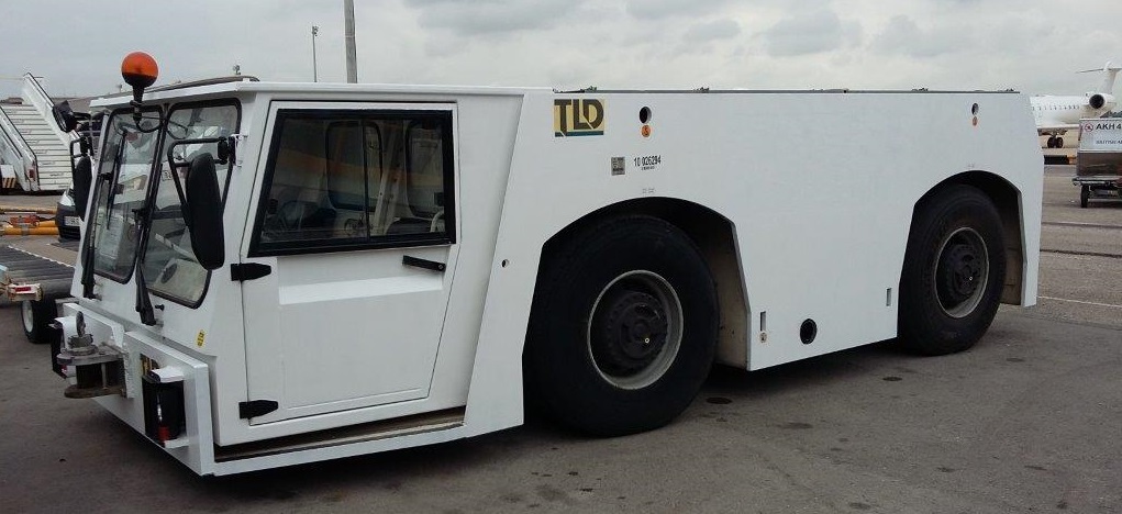 Pushback Tractor TLD TMX400-30 - 后推牵引车:图2 Pushback Tractor TLD TMX400-30 - 后推牵引车:图2