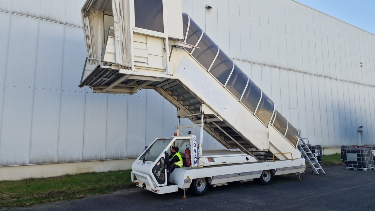 SOVAM Passenger Stairs 1.9 SPS - 乘客楼梯:图1 SOVAM Passenger Stairs 1.9 SPS - 乘客楼梯:图1