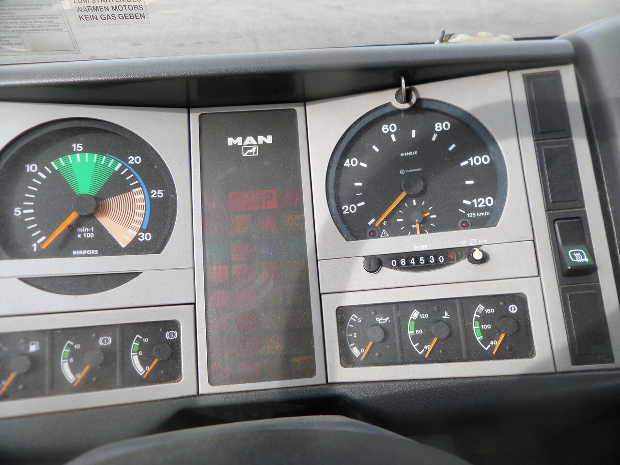 Schrader Water truck WSU 3000 MAN - 地面支援设备:图5 Schrader Water truck WSU 3000 MAN - 地面支援设备:图5