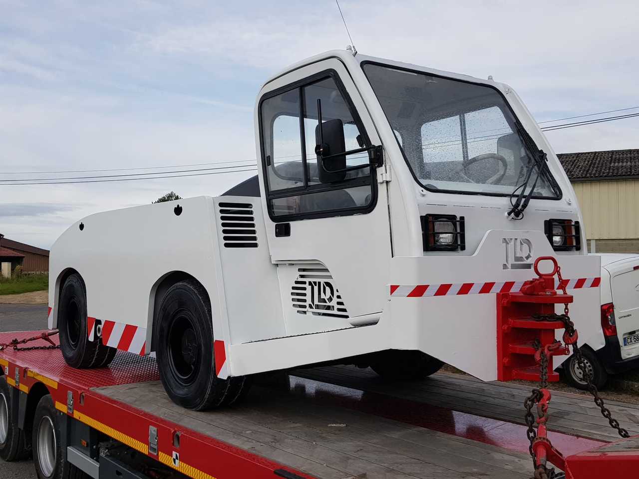 TLD Pushback TMX150-15 - 后推牵引车:图2 TLD Pushback TMX150-15 - 后推牵引车:图2