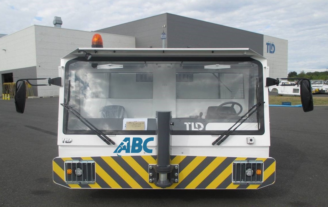 TLD Pushback TMX450 - 后推牵引车:图1 TLD Pushback TMX450 - 后推牵引车:图1