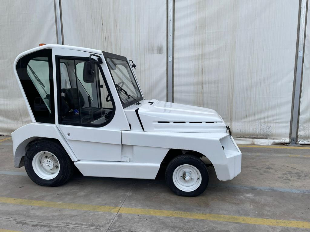 TLD TMX30 - 后推牵引车:图1 TLD TMX30 - 后推牵引车:图1
