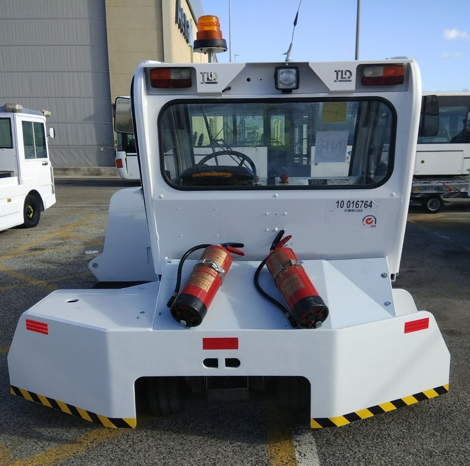 TLD Towbarless Pushback TPX 100 E - 后推牵引车:图2 TLD Towbarless Pushback TPX 100 E - 后推牵引车:图2