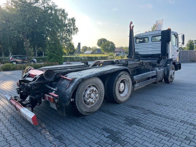 MAN 26.364 6x2 - 驾驶室底盘卡车:图3 MAN 26.364 6x2 - 驾驶室底盘卡车:图3