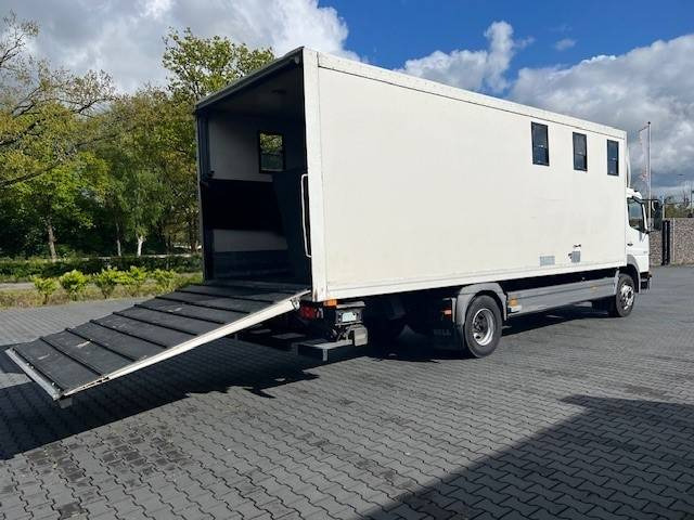 Mercedes-Benz Atego 1217 Atego 1217 - 厢式卡车:图3 Mercedes-Benz Atego 1217 Atego 1217 - 厢式卡车:图3