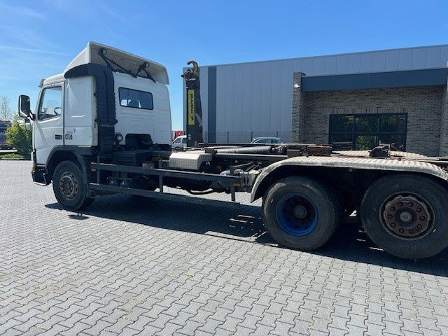 Volvo FM 12.420 FM12.420 6x2 - 驾驶室底盘卡车:图3 Volvo FM 12.420 FM12.420 6x2 - 驾驶室底盘卡车:图3
