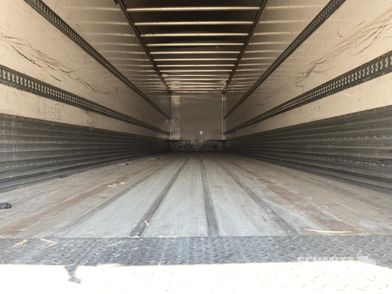 FRUEHAUF Dryfreight Standard - 封闭厢式半拖车:图4 FRUEHAUF Dryfreight Standard - 封闭厢式半拖车:图4