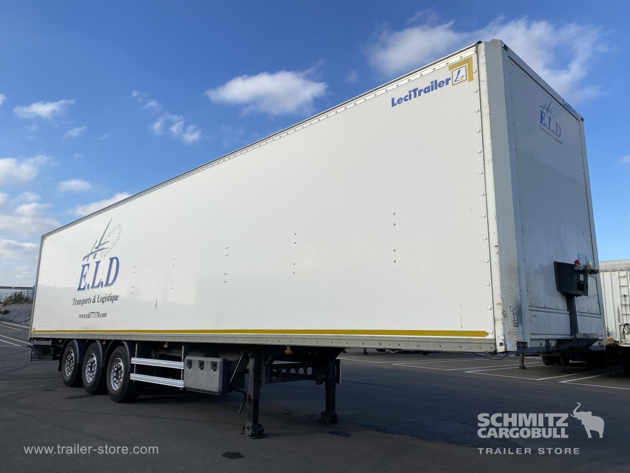 LECI TRAILER Dryfreight Standard Roller shutter door - 封闭厢式半拖车:图1 LECI TRAILER Dryfreight Standard Roller shutter door - 封闭厢式半拖车:图1