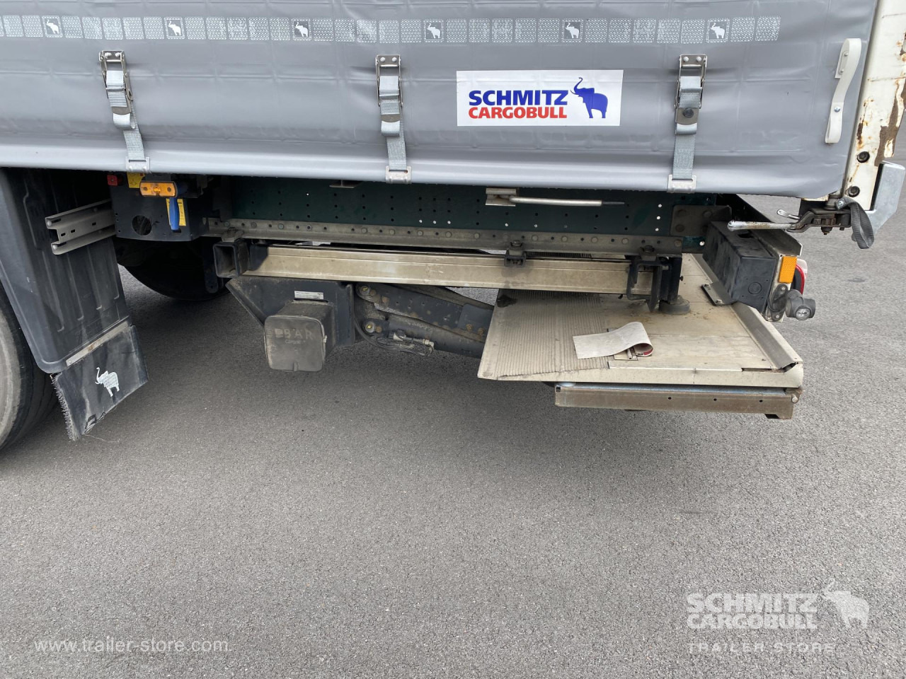 SCHMITZ Curtainsider Standard Taillift - 侧帘半拖车:图3 SCHMITZ Curtainsider Standard Taillift - 侧帘半拖车:图3
