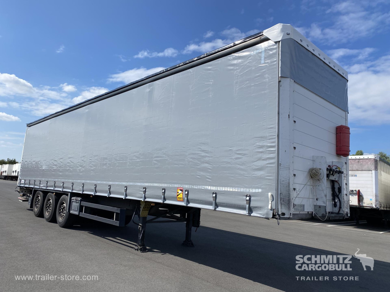 SCHMITZ Curtainsider Standard Taillift - 侧帘半拖车:图1 SCHMITZ Curtainsider Standard Taillift - 侧帘半拖车:图1