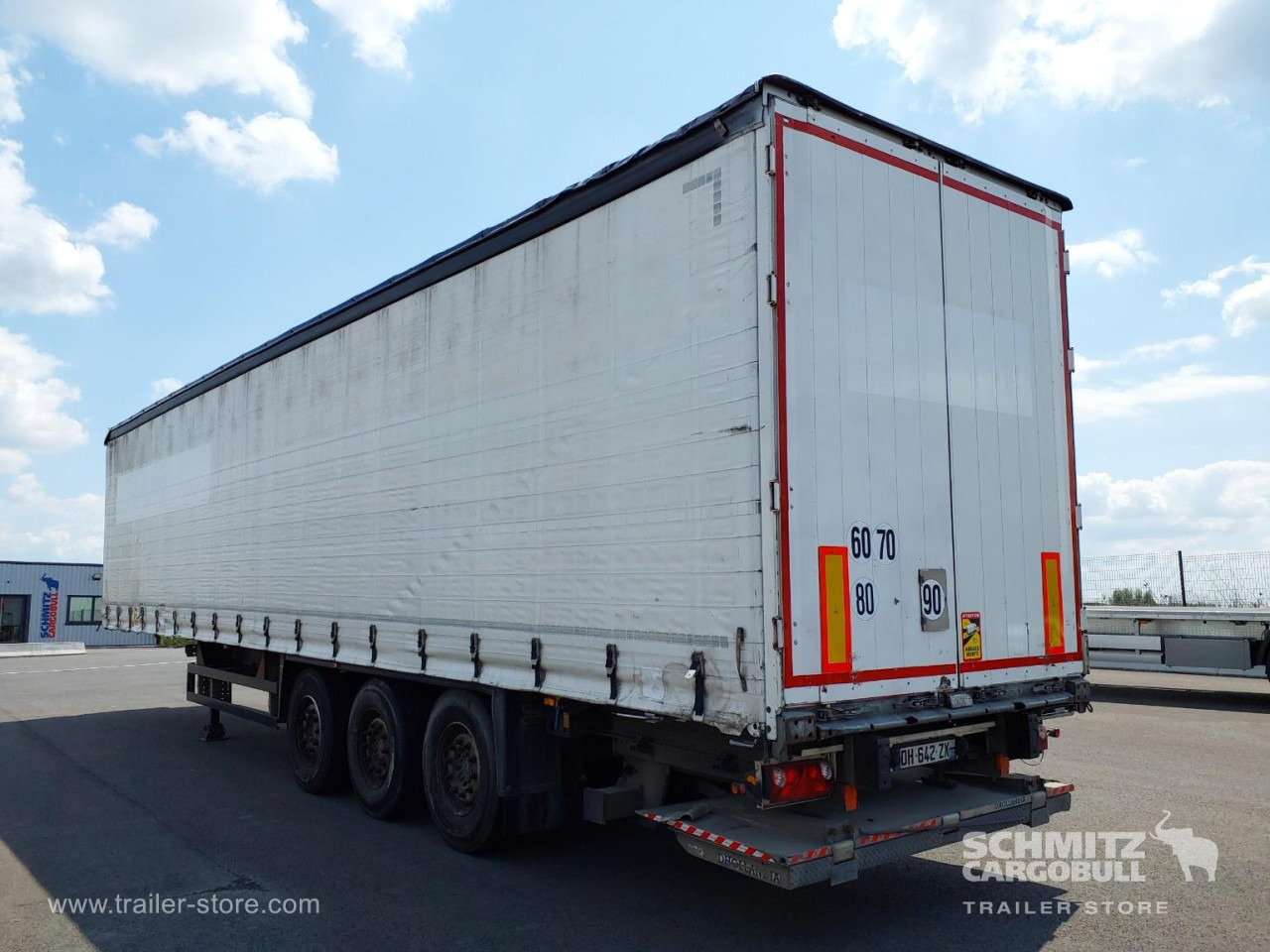 SCHMITZ Curtainsider Standard Taillift - 侧帘半拖车:图5 SCHMITZ Curtainsider Standard Taillift - 侧帘半拖车:图5