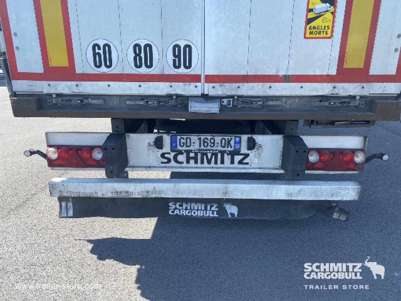 SCHMITZ Curtainsider Standard - 侧帘半拖车:图4 SCHMITZ Curtainsider Standard - 侧帘半拖车:图4