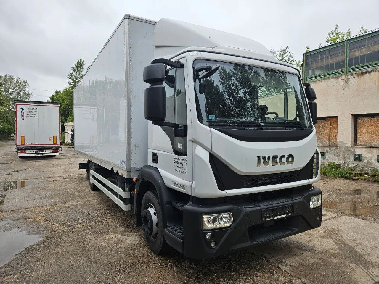 Iveco EuroCargo 120 - 210 BOX 12t Only 7554 km - 厢式卡车:图3 Iveco EuroCargo 120 - 210 BOX 12t Only 7554 km - 厢式卡车:图3