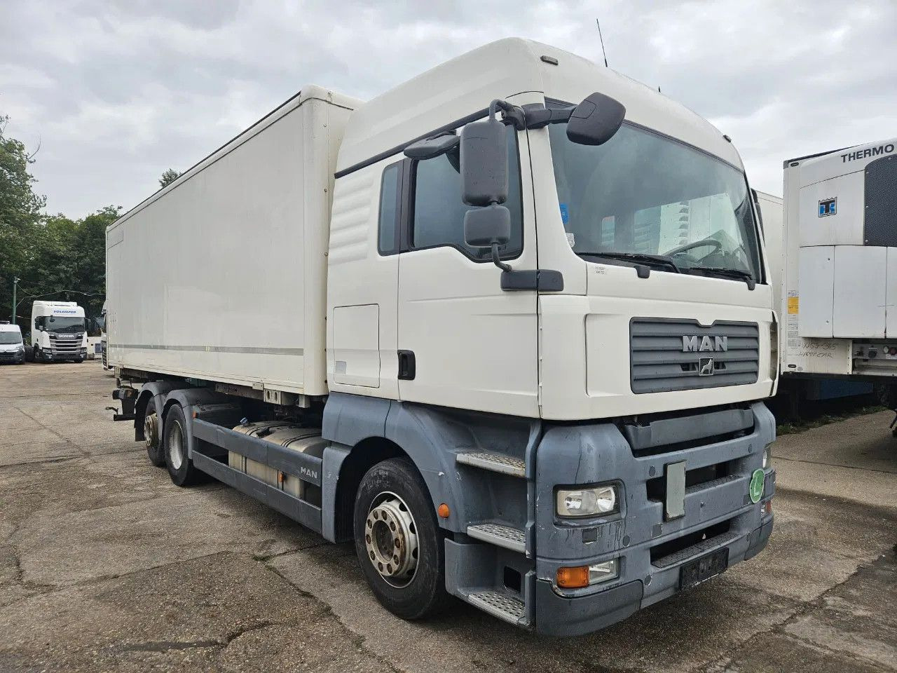 MAN TGA 26.400 BDF Tail Lift Euro5, New Smart2 Tacho - 集装箱运输车/ 可拆卸车身的卡车:图2 MAN TGA 26.400 BDF Tail Lift Euro5, New Smart2 Tacho - 集装箱运输车/ 可拆卸车身的卡车:图2