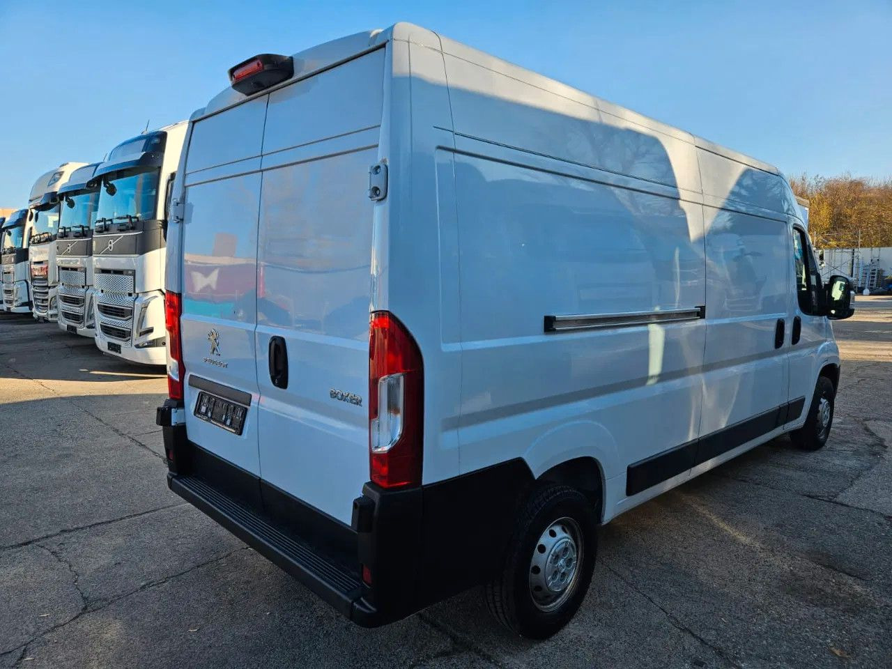 Peugeot Boxer Box 2.2 Premium FT 350 L3H2 Camera 2 units - 厢式货车:图3 Peugeot Boxer Box 2.2 Premium FT 350 L3H2 Camera 2 units - 厢式货车:图3