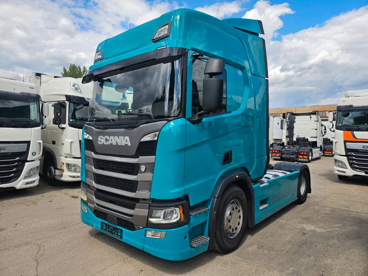 Scania R500 Standard-Turquoise-Standklima-Big NAVI-Hydr - 牵引车:图1 Scania R500 Standard-Turquoise-Standklima-Big NAVI-Hydr - 牵引车:图1
