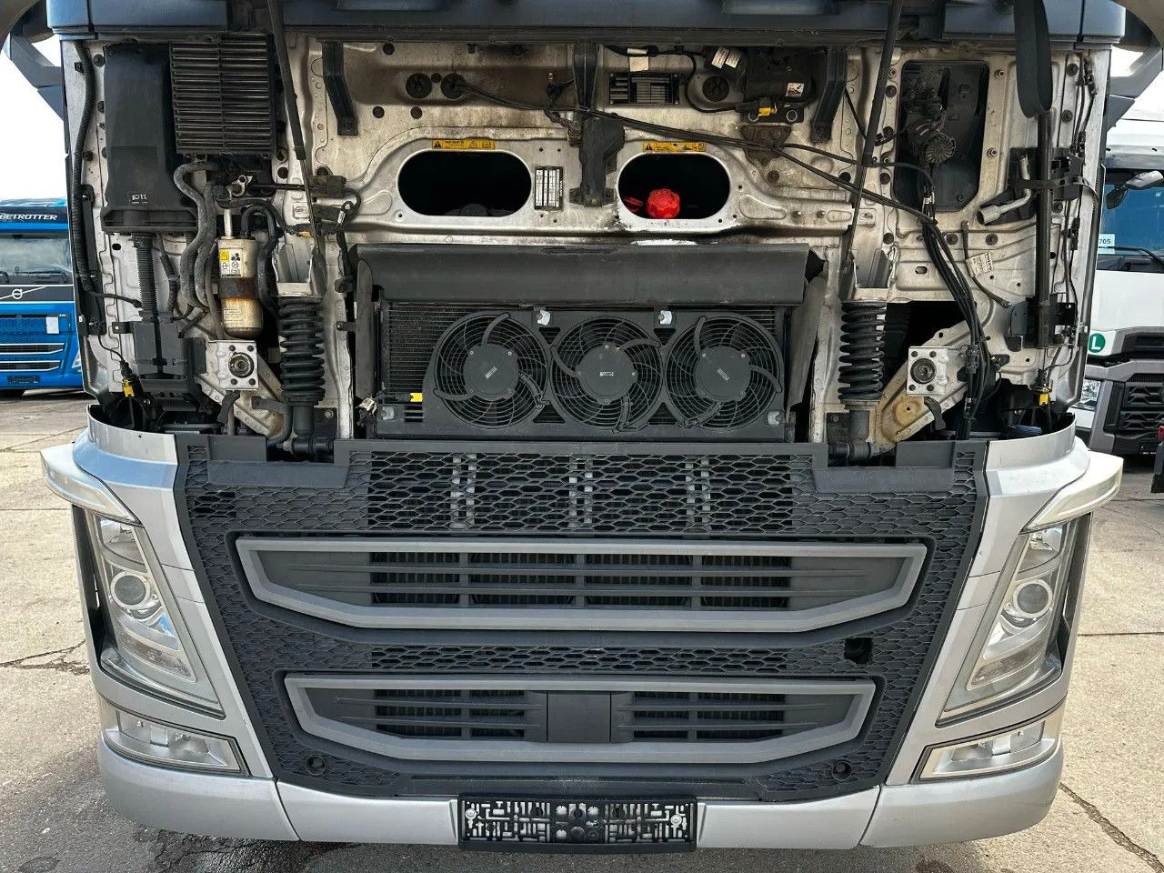 Volvo FH 500 Standard, I Park, ACC, DAS-1 Unit - 牵引车:图5 Volvo FH 500 Standard, I Park, ACC, DAS-1 Unit - 牵引车:图5