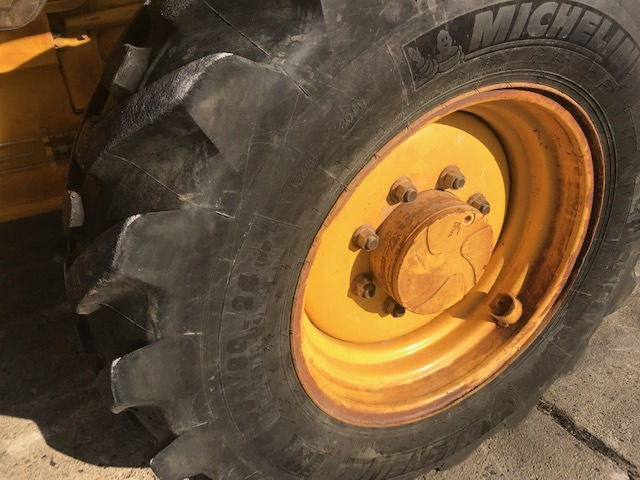 伸缩臂叉装车 KOMATSU WH713-1 Turbo：图12