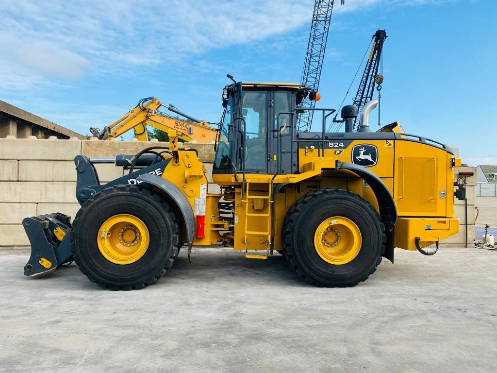 John Deere 824p - 轮式装载机:图1 John Deere 824p - 轮式装载机:图1