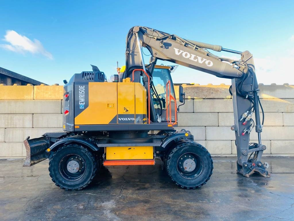 Volvo EWR 150 E - 轮式挖掘机:图2 Volvo EWR 150 E - 轮式挖掘机:图2