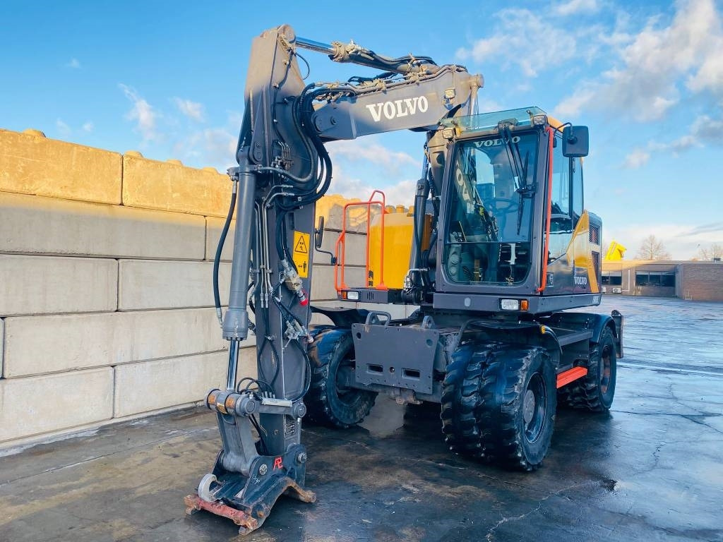 Volvo EWR 150 E - 轮式挖掘机:图3 Volvo EWR 150 E - 轮式挖掘机:图3