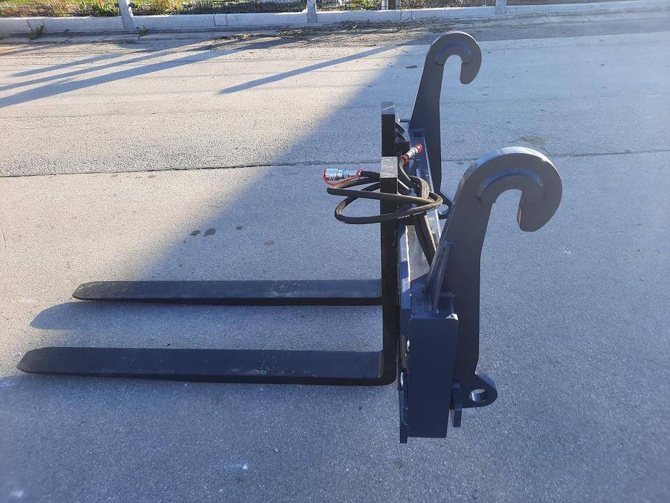 Palettengabel mit hydraulisch verstellb. Zinken Volvo Aufnahme - 叉:图1 Palettengabel mit hydraulisch verstellb. Zinken Volvo Aufnahme - 叉:图1