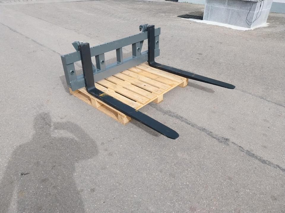 Neue Palettengabel 2,5to 1,5m breit Euro Gabel Frontlader Fendt - 叉:图1 Neue Palettengabel 2,5to 1,5m breit Euro Gabel Frontlader Fendt - 叉:图1