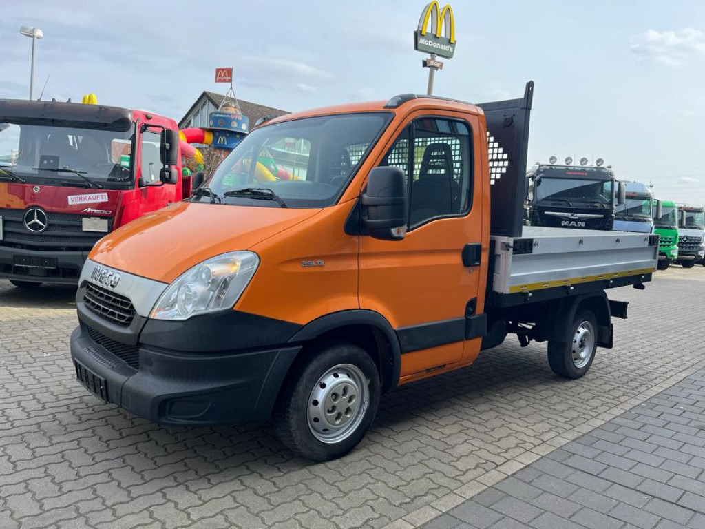 IVECO(I) Daily 29L13 Pritsche - 平板货车:图1 IVECO(I) Daily 29L13 Pritsche - 平板货车:图1