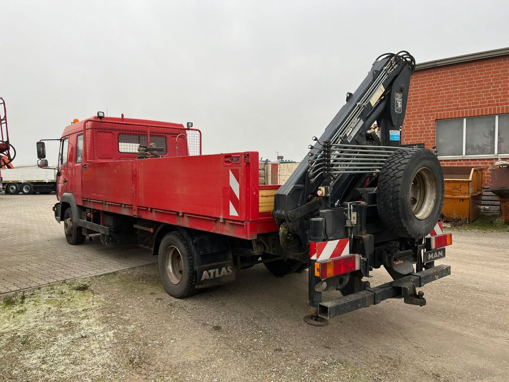 MAN LE 12.225 LC Pritsche Heckkran 6 Zylinder Doka Topzust - 栏板式/ 平板卡车, 起重车:图4 MAN LE 12.225 LC Pritsche Heckkran 6 Zylinder Doka Topzust - 栏板式/ 平板卡车, 起重车:图4