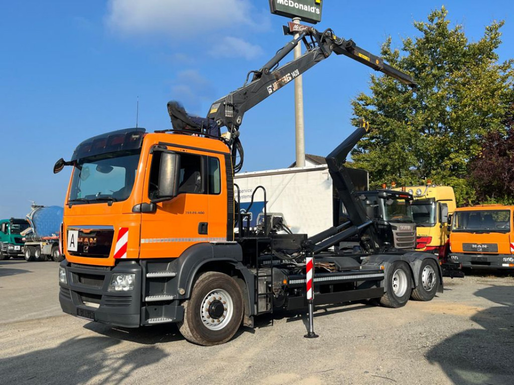 MAN MAN TG-S Abrollkipper mit Kran 26.400 6x4H-2 BL Lift/Lenk - 吊钩升降车, 起重车:图1 MAN MAN TG-S Abrollkipper mit Kran 26.400 6x4H-2 BL Lift/Lenk - 吊钩升降车, 起重车:图1