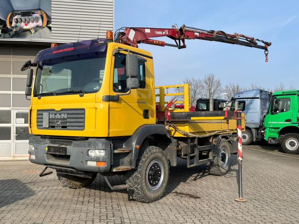 MAN TG-M 18.280 4x4 Pritsche Kran Singelreifen Funkf - 栏板式/ 平板卡车, 起重车:图1 MAN TG-M 18.280 4x4 Pritsche Kran Singelreifen Funkf - 栏板式/ 平板卡车, 起重车:图1