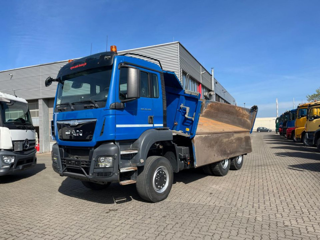 MAN TG-S 26.440 6x6 3-Achs Allradkipper Bordmatik Schalter - 翻斗车:图1 MAN TG-S 26.440 6x6 3-Achs Allradkipper Bordmatik Schalter - 翻斗车:图1