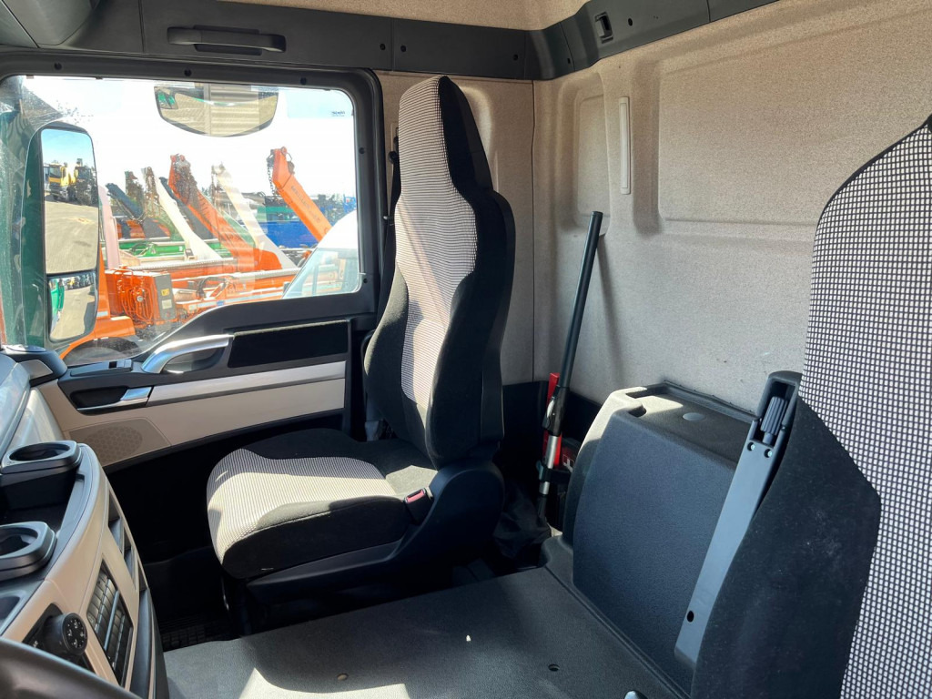 MAN TG-S 26.460 6x4 BB 3-Achs Kipper - 翻斗车:图4 MAN TG-S 26.460 6x4 BB 3-Achs Kipper - 翻斗车:图4