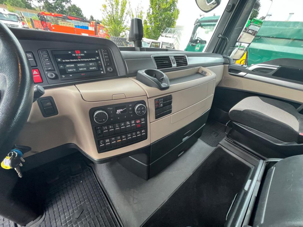 MAN TG-X 26.460 6x2-2 BL Pritsche Kran PK 24.001 Funk Lenk - 栏板式/ 平板卡车, 起重车:图3 MAN TG-X 26.460 6x2-2 BL Pritsche Kran PK 24.001 Funk Lenk - 栏板式/ 平板卡车, 起重车:图3