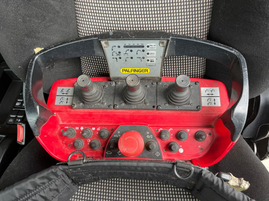 MAN TG-X 26.460 6x2-2 BL Pritsche Kran PK 24.001 Funk Lenk - 栏板式/ 平板卡车, 起重车:图4 MAN TG-X 26.460 6x2-2 BL Pritsche Kran PK 24.001 Funk Lenk - 栏板式/ 平板卡车, 起重车:图4