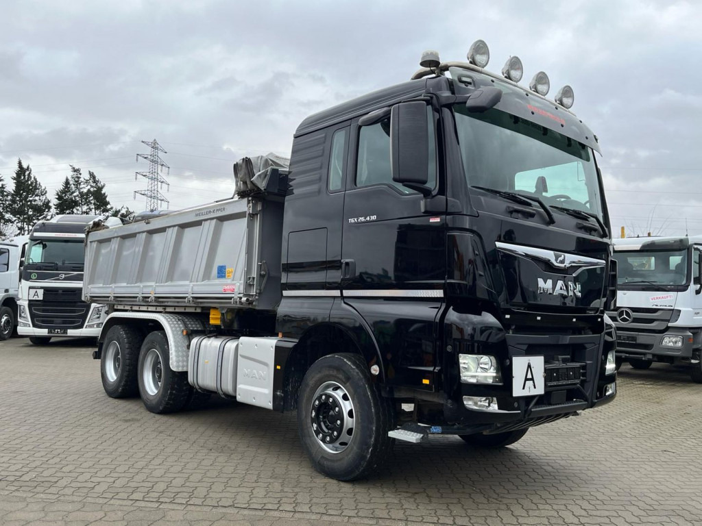MAN TG-X 3-Achs Kipper 26.430 6x4 Bordmatik nur 73 tKm - 翻斗车:图2 MAN TG-X 3-Achs Kipper 26.430 6x4 Bordmatik nur 73 tKm - 翻斗车:图2