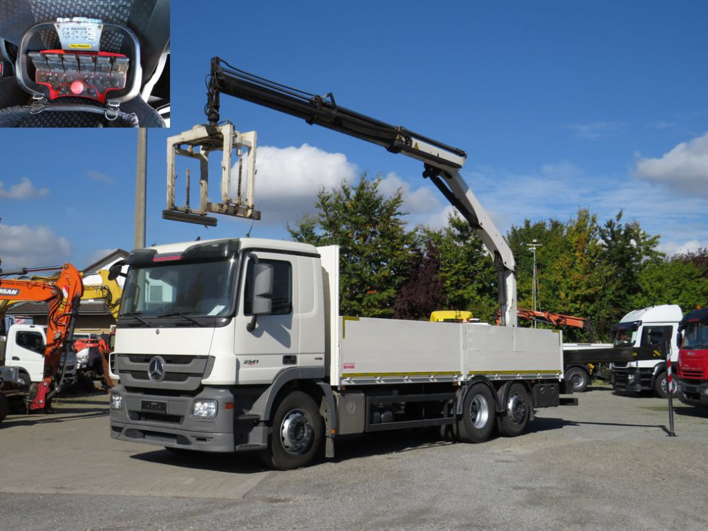 MERCEDES-BENZ Actros 2541 L6x2 Pritsche Heckkran Funk - 栏板式/ 平板卡车, 起重车:图1 MERCEDES-BENZ Actros 2541 L6x2 Pritsche Heckkran Funk - 栏板式/ 平板卡车, 起重车:图1