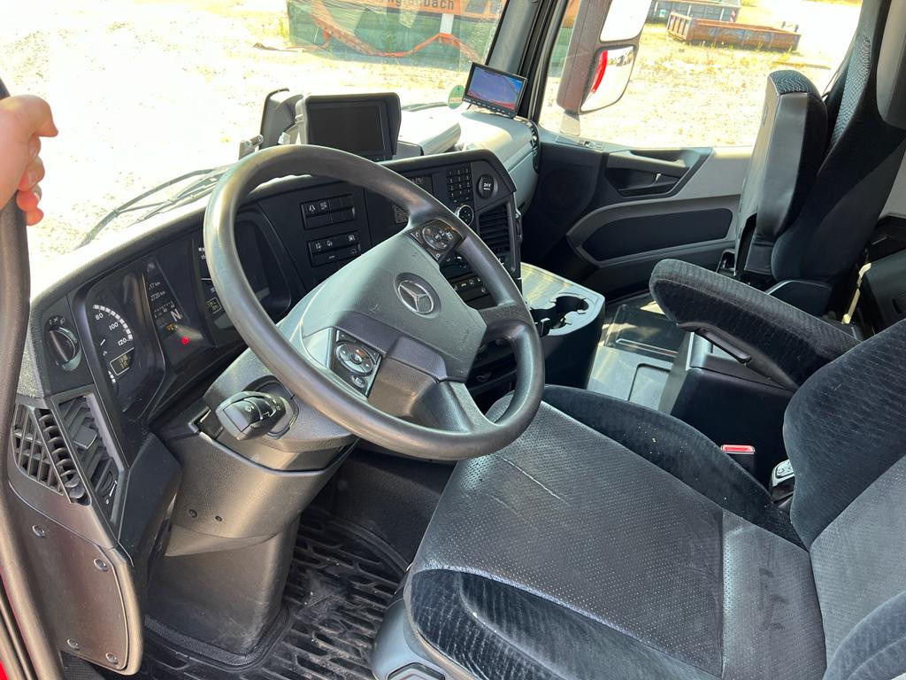 MERCEDES-BENZ Antos 2540 L 6x2 Pritsche LBW Coca Cola LBW 2to - 侧帘卡车:图4 MERCEDES-BENZ Antos 2540 L 6x2 Pritsche LBW Coca Cola LBW 2to - 侧帘卡车:图4