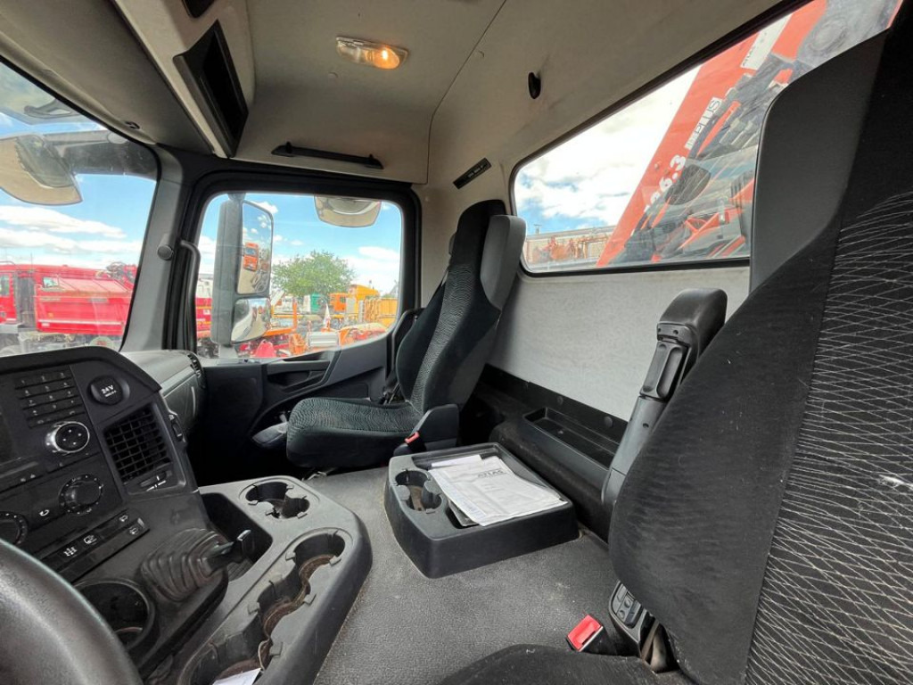 MERCEDES-BENZ Arocs 1835 K 2-Achs Kipper Kran Atlas 126.3 - 翻斗车, 起重车:图4 MERCEDES-BENZ Arocs 1835 K 2-Achs Kipper Kran Atlas 126.3 - 翻斗车, 起重车:图4