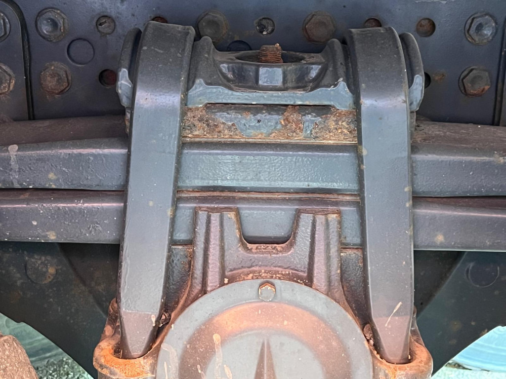 MERCEDES-BENZ Arocs 2648 6x4 3-Achs Kipper Bordmatik - 翻斗车:图4 MERCEDES-BENZ Arocs 2648 6x4 3-Achs Kipper Bordmatik - 翻斗车:图4