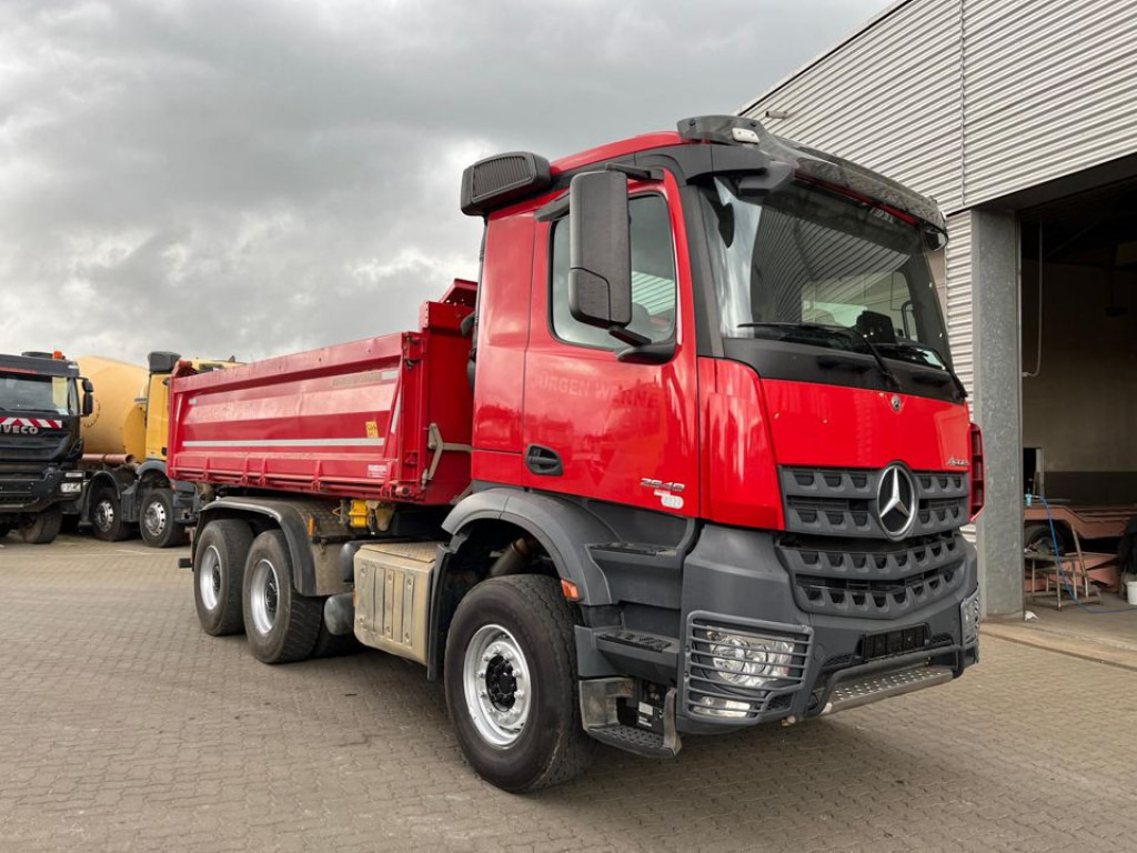 MERCEDES-BENZ Arocs 2648 6x4 3-Achs Kipper Bordmatik - 翻斗车:图5 MERCEDES-BENZ Arocs 2648 6x4 3-Achs Kipper Bordmatik - 翻斗车:图5